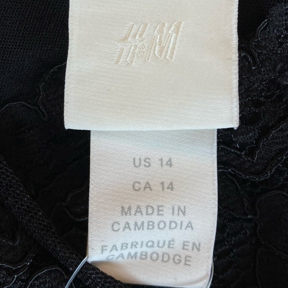 H&M Black Lace Bodycon Deep V-neck Mini Dress Long Sleeves (Size 14) - Picture 12 of 16